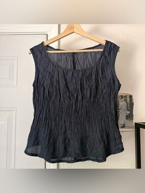 BABETTE navy pleated plisse crew scoop neck cropped tank top lagenlook